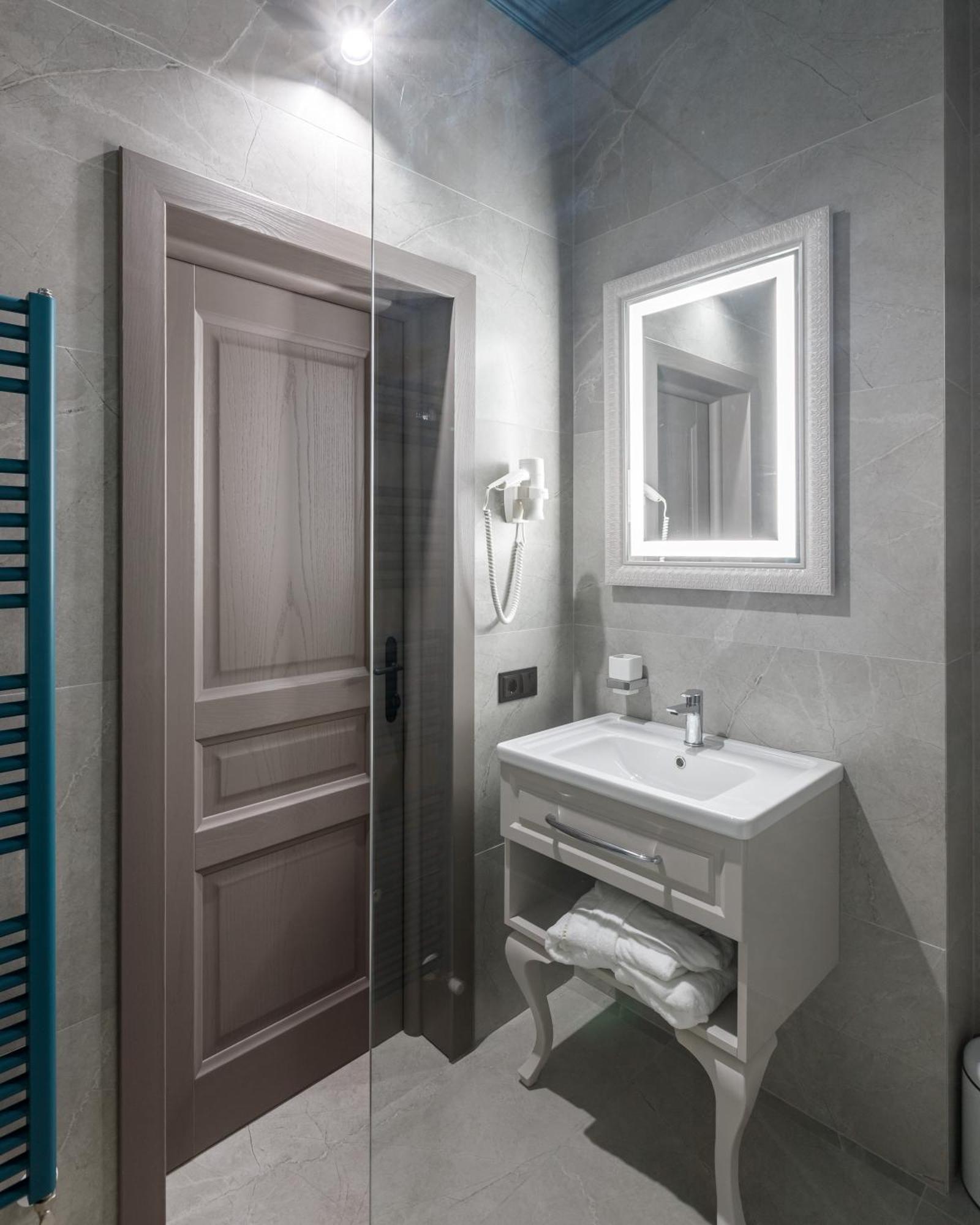 Richmond Hotel Кишинів Екстер'єр фото